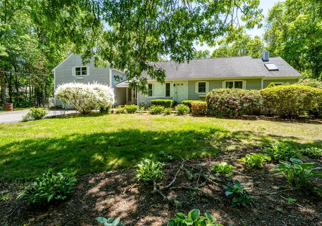 3rd image of 1529 Race Ln, Marstons Mills, MA 02648 | MLS# 22602784