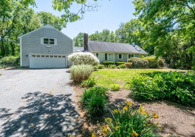 4th image of 1529 Race Ln, Marstons Mills, MA 02648 | MLS# 22602784