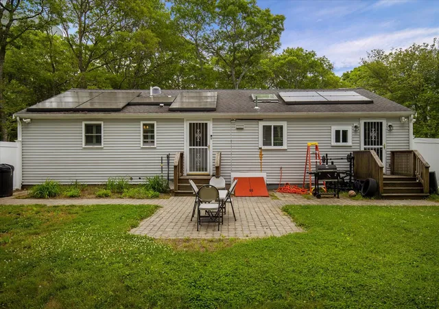 Homes for sale in Centerville, MA | 1309 Shootflying Hill Rd, Centerville, MA 02632 | MLS# 22602776