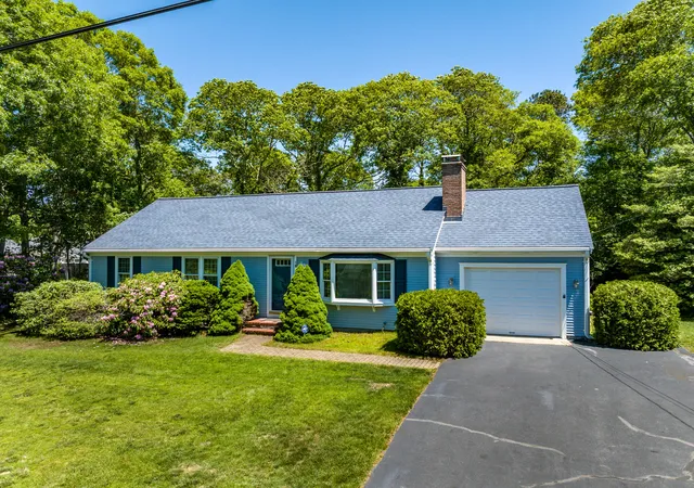 Homes for sale in Hyannis, MA | 18 Goat Field Ln, Hyannis, MA 02601 | MLS# 22602793