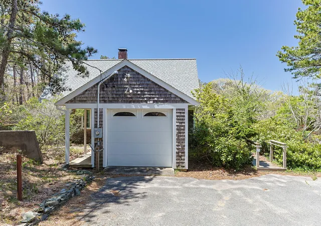 Homes for sale in Wellfleet, MA | 1125 Ocean View Dr, Wellfleet, MA 02667 | MLS# 22602799