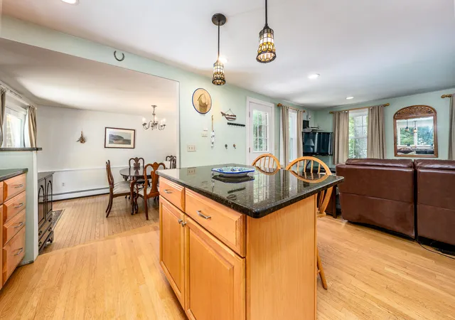3rd image of 14 Oxner Rd, Centerville, MA 02632 | MLS# 22602855