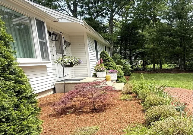 Homes for sale in Centerville, MA | 48 Bridgets Path, Centerville, MA 02632 | MLS# 22602890