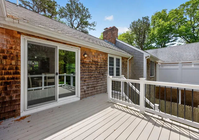 Homes for sale in Yarmouth Port, MA | 35 Debs Hill Road, Yarmouth Port, MA 02675 | Houzeo