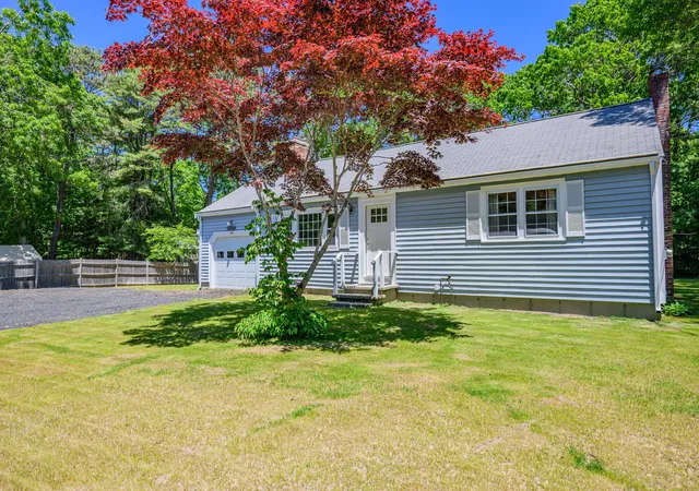 Homes for sale in Teaticket, MA | 156 Red Brook Rd, Teaticket, MA 02536 | MLS# 22602952