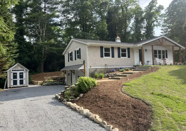 Homes for sale in Falmouth, MA | 76 Sippewissett Rd, Falmouth, MA 02540 | MLS# 22602932