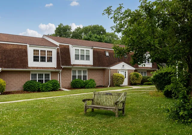 Homes for sale in Hyannis, MA | 9 Pleasant Park Ave #APT 2I, Hyannis, MA 02601 | MLS# 22602917