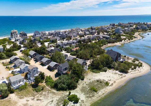 Homes for sale in East Sandwich, MA | 174 North Shore Blvd #UNIT 6, East Sandwich, MA 02537 | MLS# 22602949