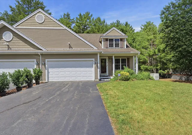 3rd image of 9 Rock Marsh Rd #UNIT B, Wareham, MA 02571 | MLS# 22602934