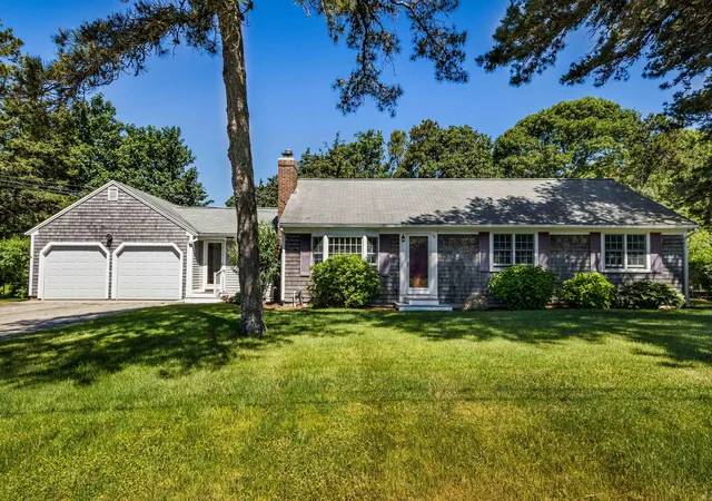 Homes for sale in South Dennis, MA | 12 Lockwood Dr, South Dennis, MA 02660 | MLS# 22602985