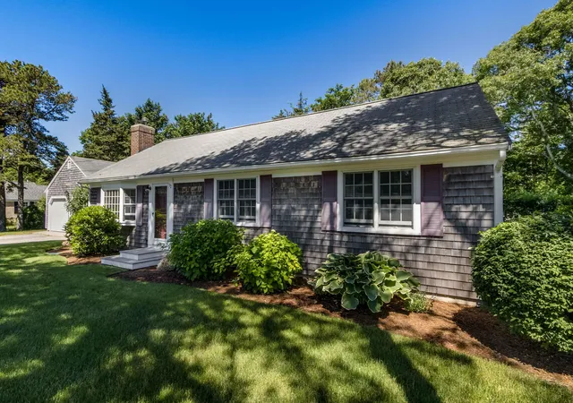Homes for sale in South Dennis, MA | 12 Lockwood Dr, South Dennis, MA 02660 | MLS# 22602985