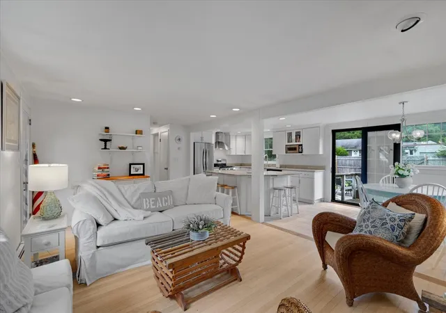 Homes for sale in Hyannis Port, MA | 209 Greenwood Ave, Hyannis Port, MA 02647 | MLS# 22603096
