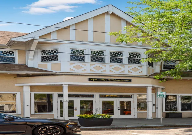 Homes for sale in Hyannis, MA | 615 Main St #UNIT 11, Hyannis, MA 02601 | MLS# 22603002