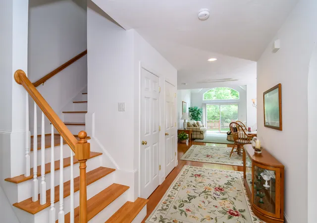 Homes for sale in Bourne, MA | 6 Hollyhock Knl Ct, Bourne, MA 02532