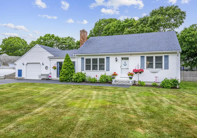 2nd image of 1 Captain Dore Rd, South Yarmouth, MA 02664 | MLS# 22603033