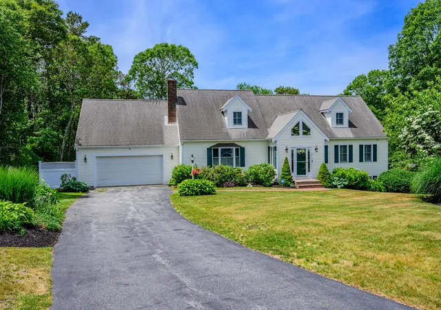 Homes for sale in Centerville, MA | 29 Water View Cir, Centerville, MA 02632 | MLS# 22603118