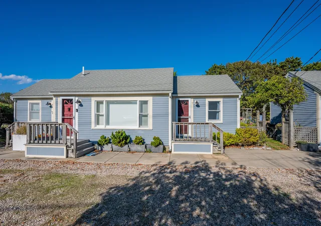 3rd image of 962 Commercial St #UNIT 7, Provincetown, MA 02657 | MLS# 22603132