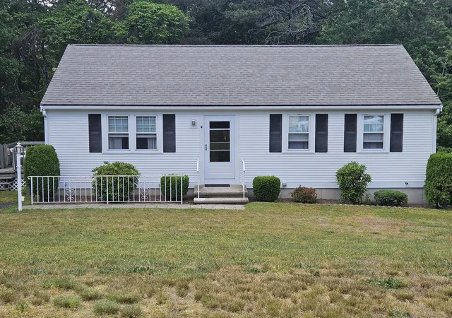 1st image of 4 Ryder Cir, Sandwich, MA 02563 | MLS# 22603223