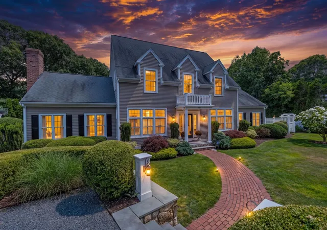Homes for sale in Centerville, MA | 442 Bay Ln, Centerville, MA 02632 | MLS# 22603173