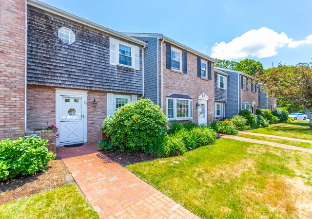 Homes for sale in Centerville, MA | 54 Captain Cook Ln #UNIT 54, Centerville, MA 02632 | MLS# 22603134