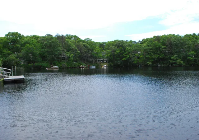 3rd image of 184 Fells Pond Rd, Mashpee, MA 02649 | MLS# 22603107