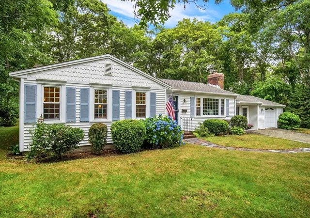 5th image of 205 High Bank Rd, South Yarmouth, MA 02664 | MLS# 22603215