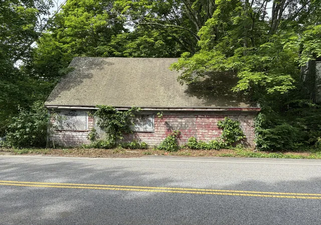 2nd image of 1148 Broadway, Hanover, MA 02339 | MLS# 22603142