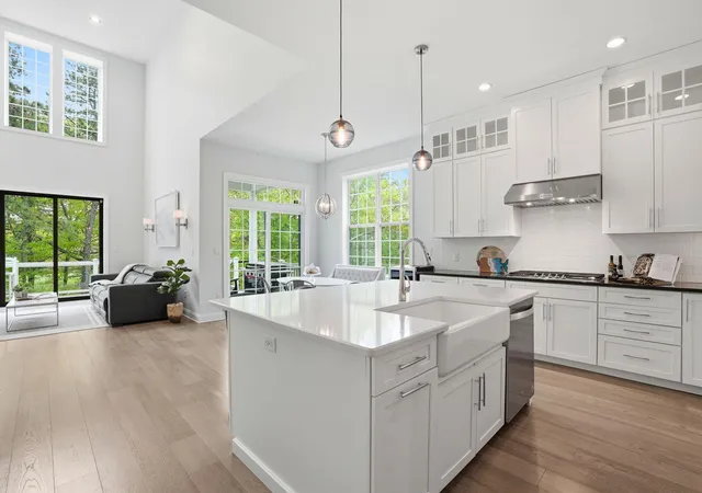 2nd image of 48 Briarwood, Plymouth, MA 02360 | MLS# 22603146