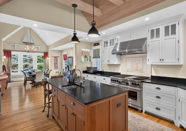 1st image of 4 Kettle, Plymouth, MA 02360 | MLS# 22603295