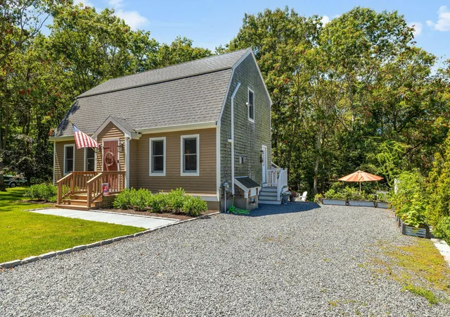 Homes for sale in Forestdale, MA | 11 Deer Hollow Rd, Forestdale, MA 02644 | MLS# 22603158