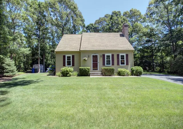 2nd image of 47 Simmons Rd #47, East Falmouth, MA 02536 | MLS# 22603453