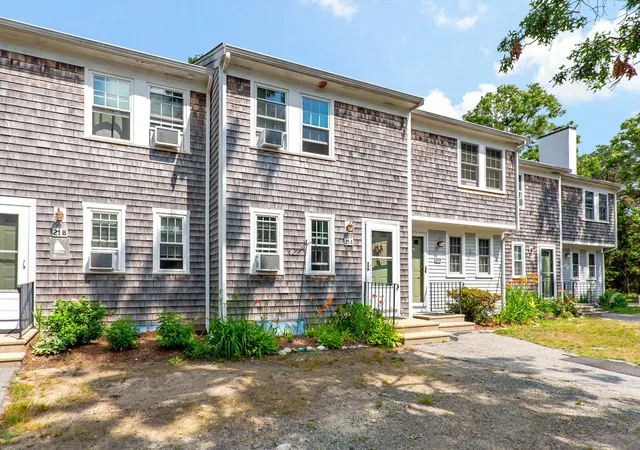 Homes for sale in Mashpee, MA | 300 Falmouth Rd #APT 21C, Mashpee, MA 02649 | MLS# 22603262