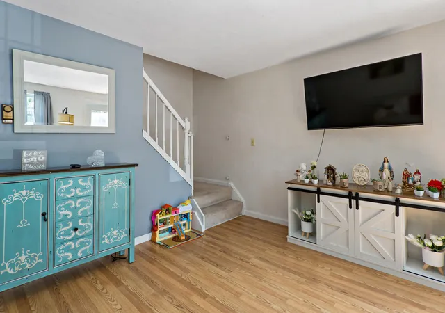 Homes for sale in Mashpee, MA | 300 Falmouth Rd #APT 21C, Mashpee, MA 02649 | MLS# 22603262