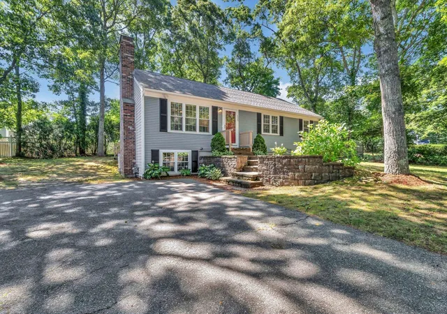Homes for sale in Hyannis, MA | 135 Scudder Ave, Hyannis, MA 02601 | MLS# 22603276