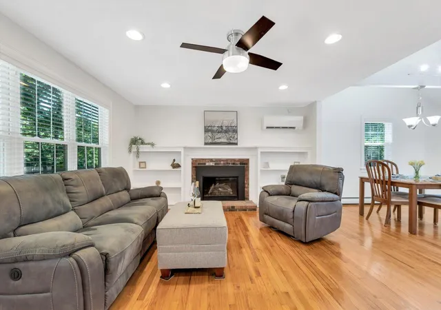 Homes for sale in Hyannis, MA | 135 Scudder Ave, Hyannis, MA 02601 | MLS# 22603276