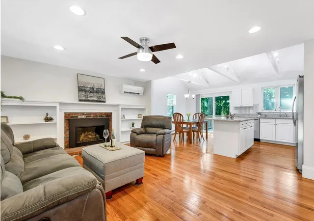 Homes for sale in Hyannis, MA | 135 Scudder Ave, Hyannis, MA 02601 | MLS# 22603276