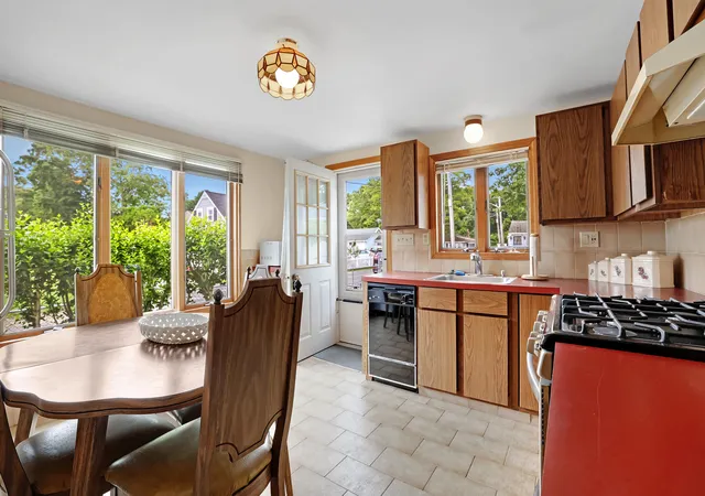 Homes for sale in Wareham, MA | 17 Swift Ave, Wareham, MA 02571 | MLS# 22603235