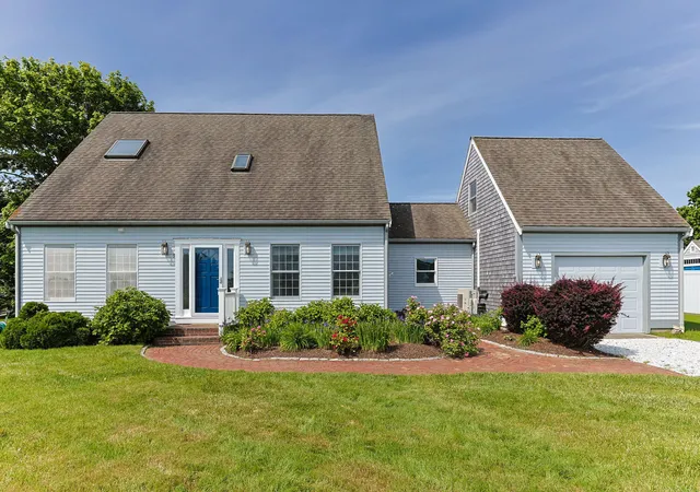 Photo 3 of Sale Pending at 9 Fox Ridge Dr, Orleans, MA 02653 | MLS# 22603243 | Listing updated on 2026-09-12
