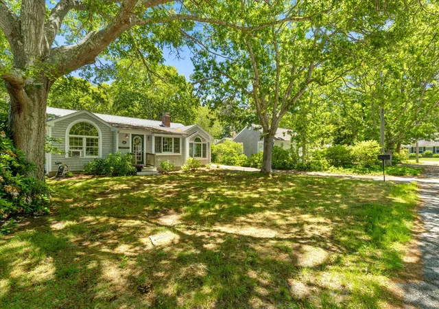 Homes for sale in South Yarmouth, MA | 6 Parkwood Ct, South Yarmouth, MA 02664 | MLS# 22603237