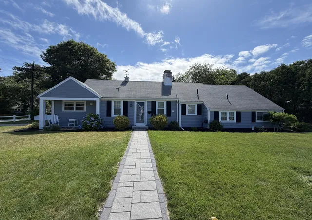 2nd image of 25 Sunset Dr, South Yarmouth, MA 02664 | MLS# 22603352