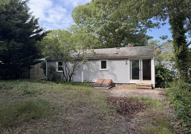 Homes for sale in West Yarmouth, MA | 16 Lake Rd E, West Yarmouth, MA 02673 | MLS# 22603329