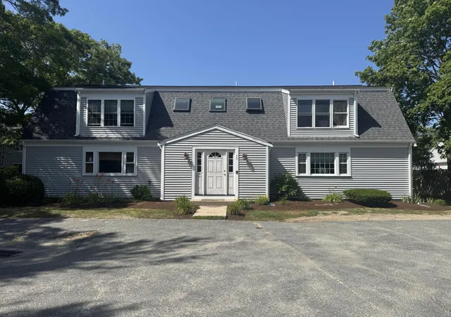 Homes for sale in Hyannis, MA | 733 West Main St #UNIT J, Hyannis, MA 02601 | MLS# 22603325