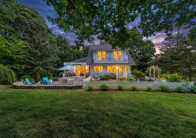 Photo 3 of Sale Pending at 152 Namequoit Rd, Orleans, MA 02653 | MLS# 22603350 | Listing updated on 2026-08-31