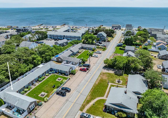 Homes for sale in Dennis Port, MA | 194 Captain Chase Road, Dennis Port, MA 02639 | Houzeo