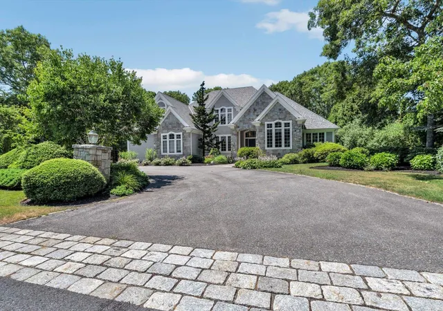 2nd image of 20 Eagle Dr, Mashpee, MA 02649 | MLS# 22603605