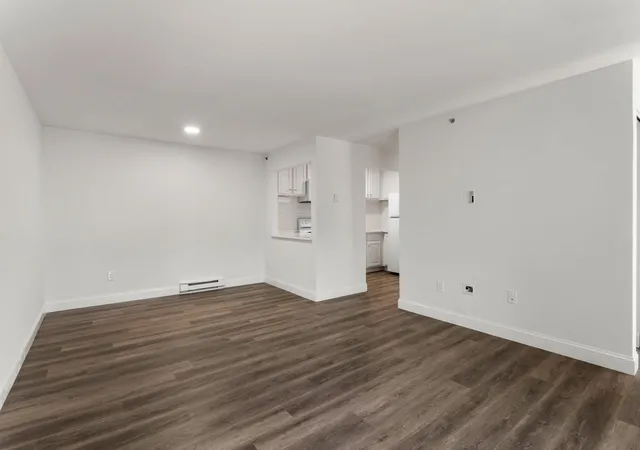 Photo 3 of Condo for sale at 800 Bearses Wy #APT 4EH, Hyannis, MA 02601 | MLS# 22603444 | Listing updated on 2026-10-01