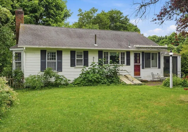 Homes for sale in Hyannis, MA | 127 Pine Ave, Hyannis, MA 02601 | MLS# 22603354