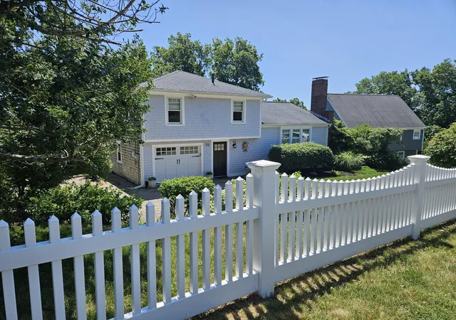 2nd image of 20 Burg Ave, Sandwich, MA 02563 | MLS# 22603380