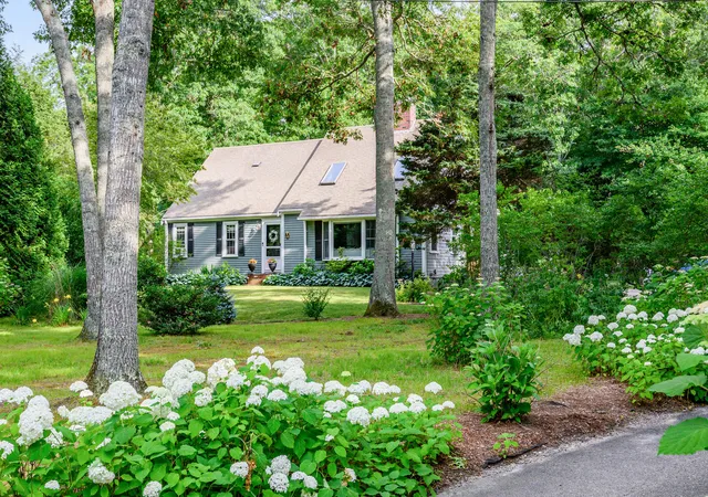 Homes for sale in Marstons Mills, MA | 123 Asa Meigs Rd, Marstons Mills, MA 02648 | MLS# 22603386