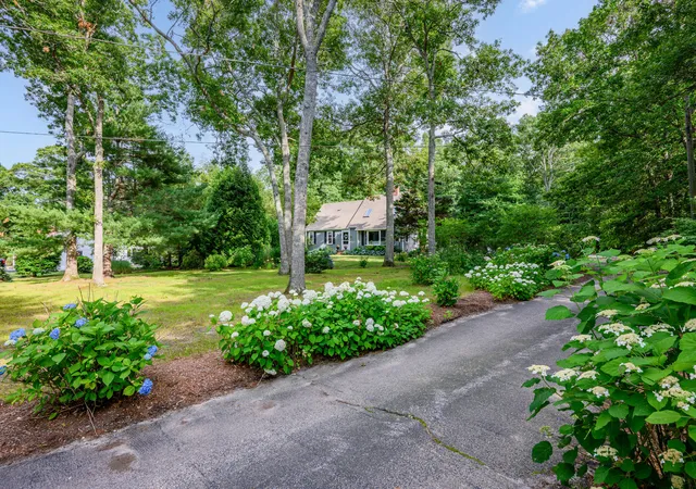 Homes for sale in Marstons Mills, MA | 123 Asa Meigs Rd, Marstons Mills, MA 02648 | MLS# 22603386